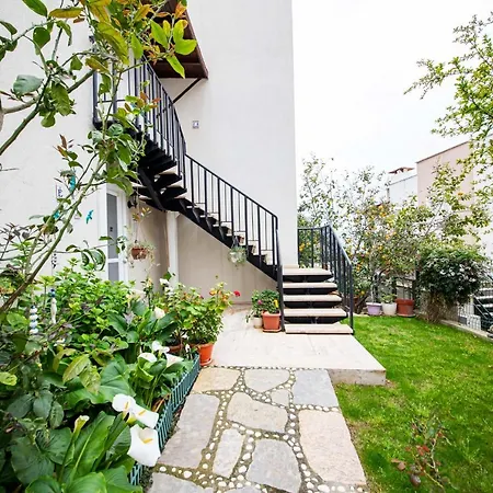 Gorgeous Villa With Balcony, Sea And Nature View, Shared Pool And Backyard In Bodrum Yalikavak