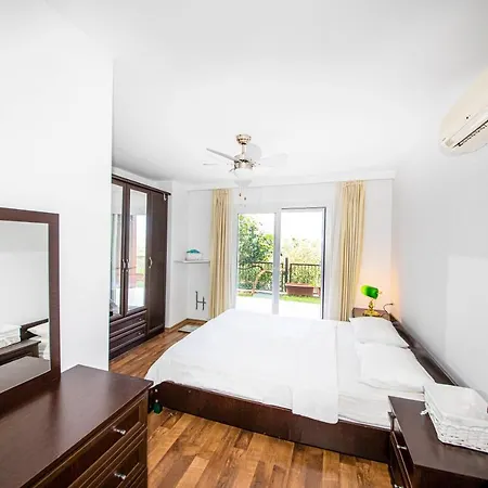 Apartment Gorgeous Villa With Balcony, Sea And Nature View, Shared Pool And Backyard In Bodrum *