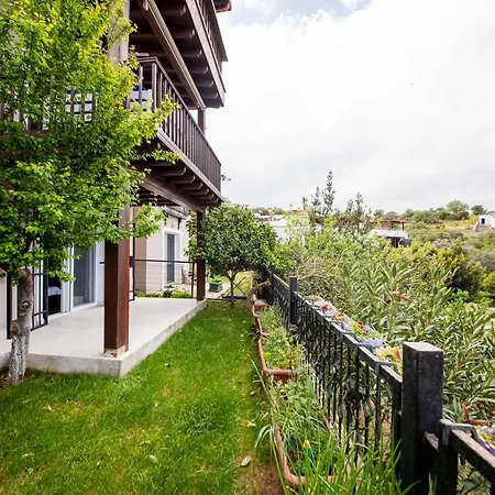 Apartment Gorgeous Villa With Balcony, Sea And Nature View, Shared Pool And Backyard In Bodrum *